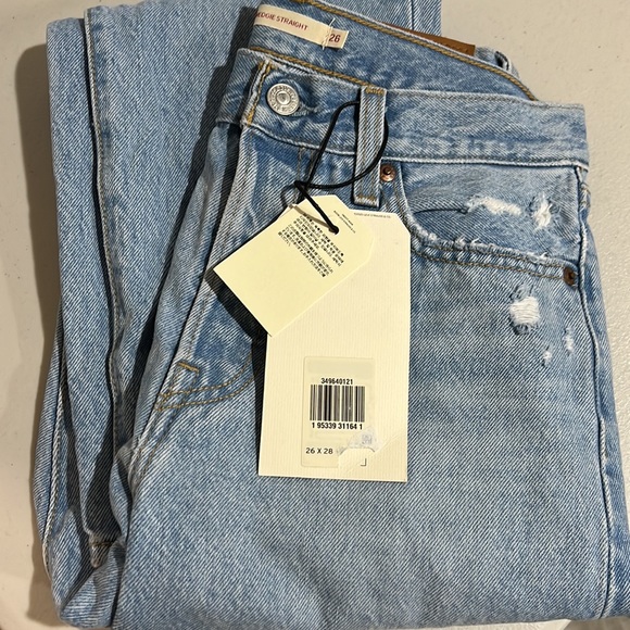 Levi’s Premium Wedgie Straight Fit Women’s Jeans - Picture 4 of 9